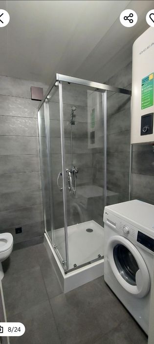 Дуже затишний будиночок біля струмка
