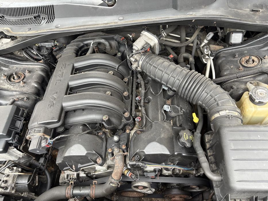 В розборці Chrysler 300c 2.7 2004-2007
