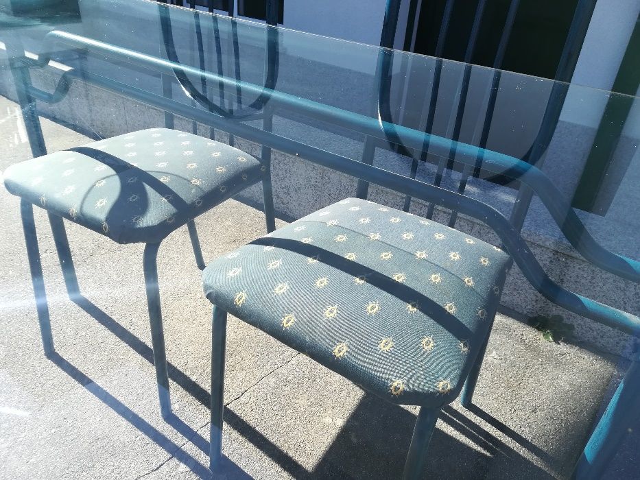 Large Glass Table and 4 Chairs "SALES"64585169657987123