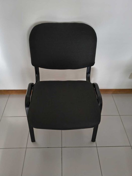 Conjunto de 2 Cadeiras de Visitante - Impecáveis e Versáteis