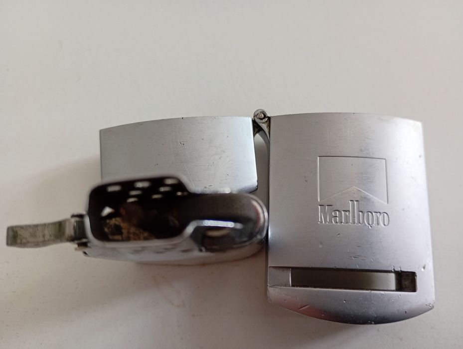 Kolekcjonerska zapalniczka Marlboro