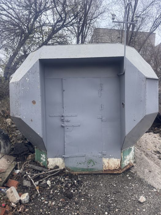 Лоток , магазин.