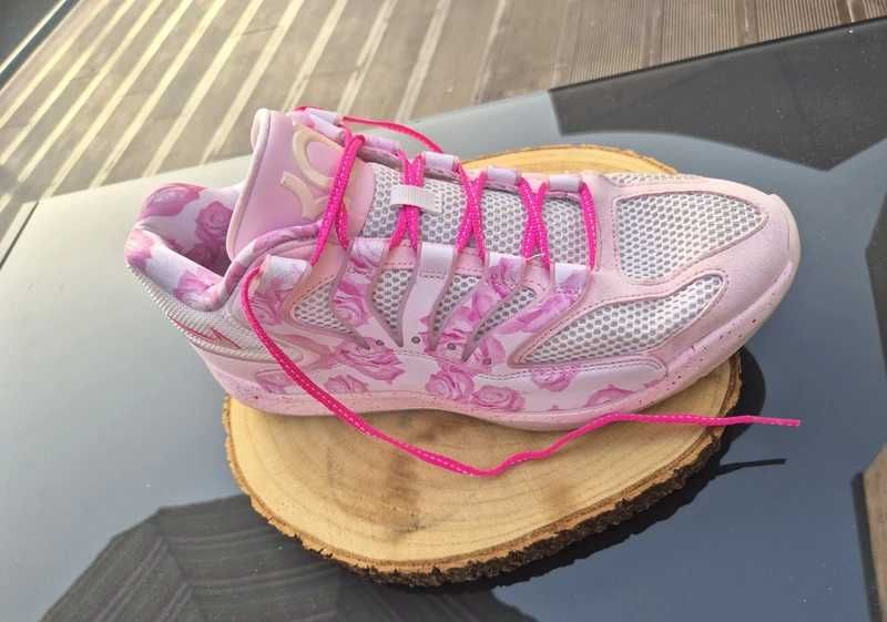 Nike KD 18 Aunt Pearl – Como Novas