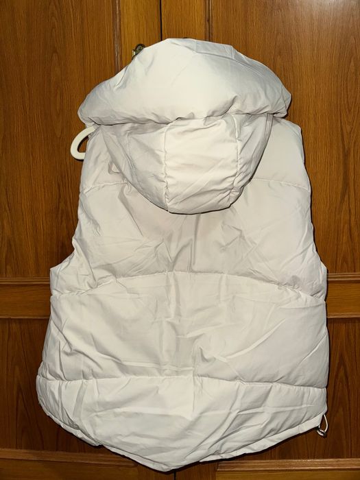 Colete Alcochoado com Capuz