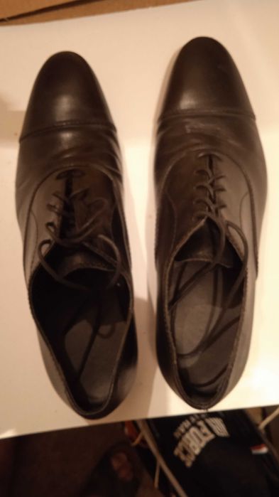 Туфли мужские кожанные 42 размера бренд ZARA MAN.