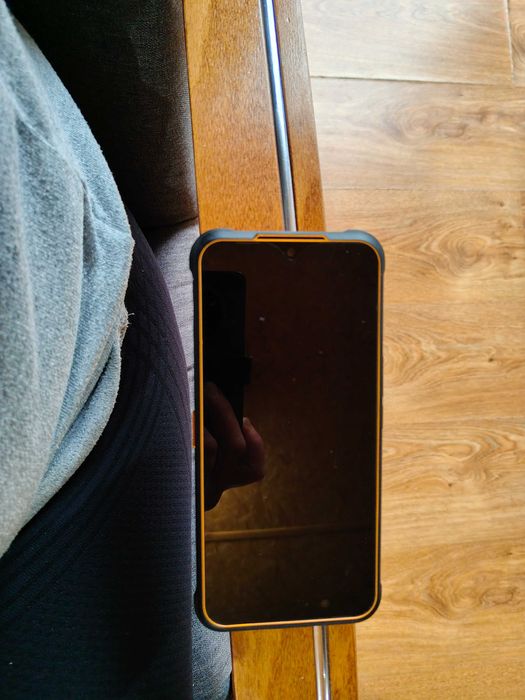 Telefon pancerny AGM Glory 01