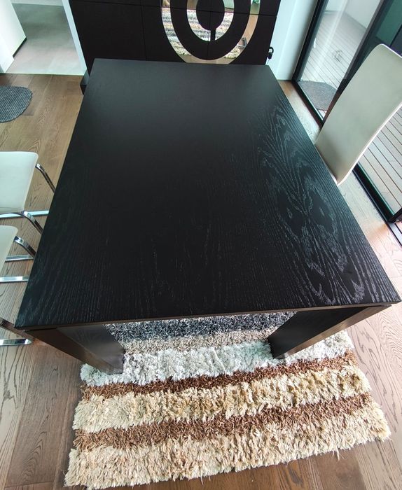 Mesa em wengué, como NOVA, 4 pax,  extensível para até 8 pax