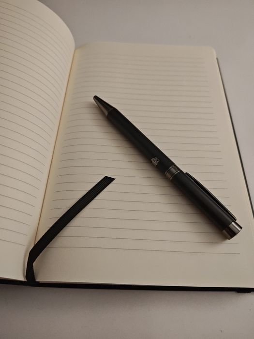 Akcesoria Gadżety Tag Heuer Rękawiczki Długopis Notes Opaska