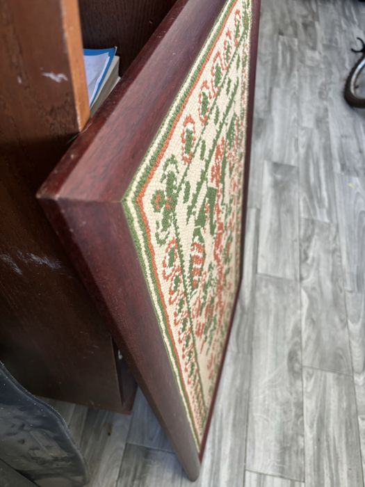 Tapeçaria de arraiolos manual decorativa