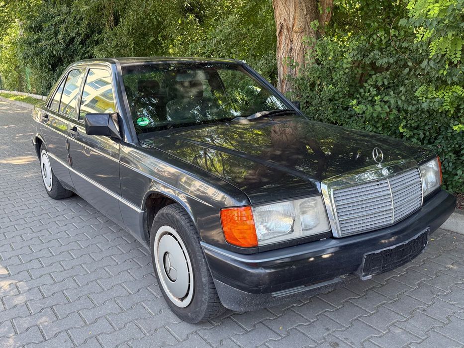 Mercedes-Benz Seria 190