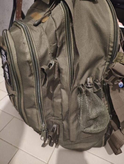 MOCHILA tática/campismo 60L/40L EXPANSÍVEL - usada somente 1 vez