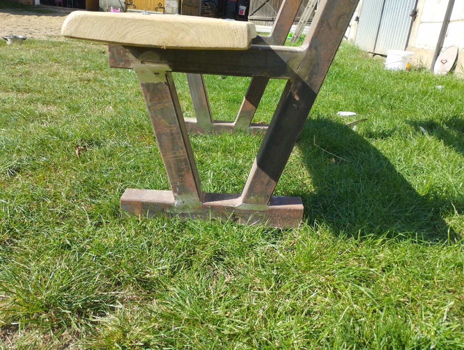 Ławka ogrodowa dębowa