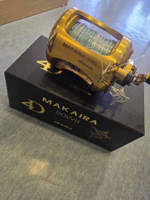 Carreto Okuma Makaira 80WII lbs