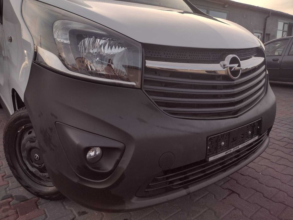 Zderzak przód przedni struktura Opel Vivaro B 14- Trafic III