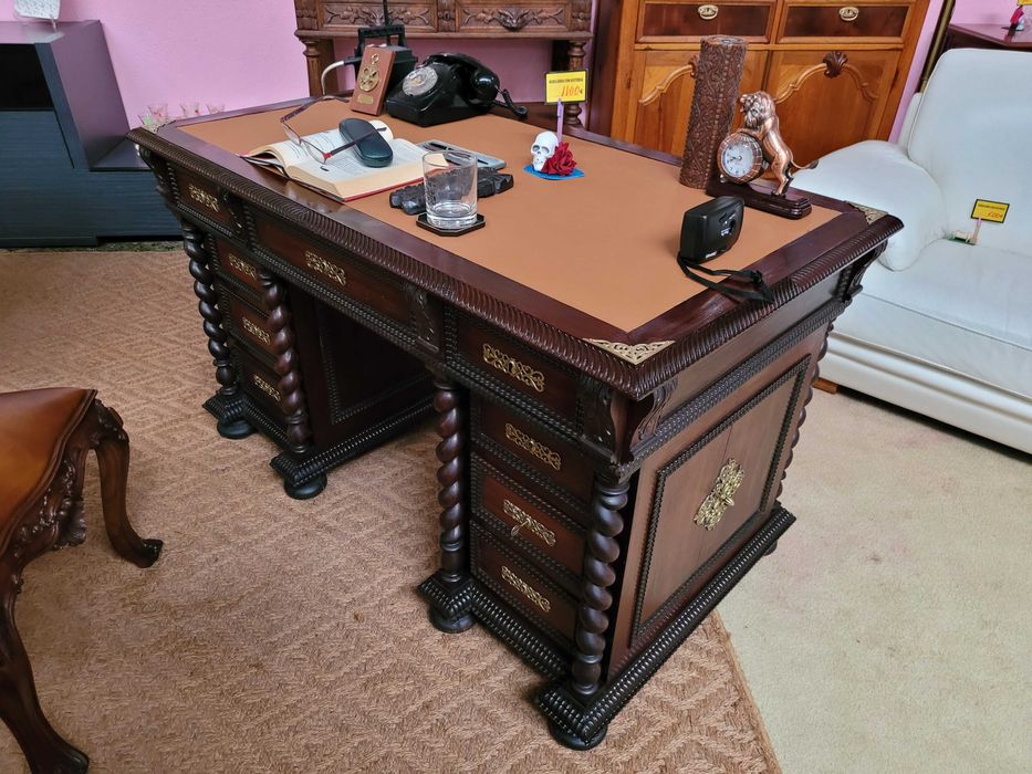 Lindíssima secretária antiga - Restaurada