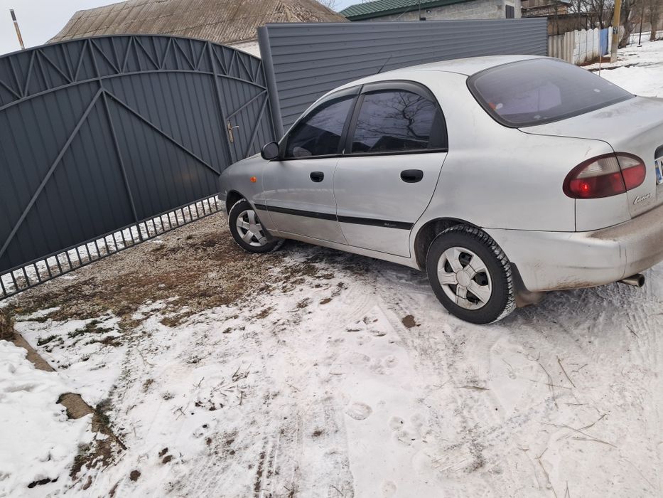 Продам ланоса  в гарному стані