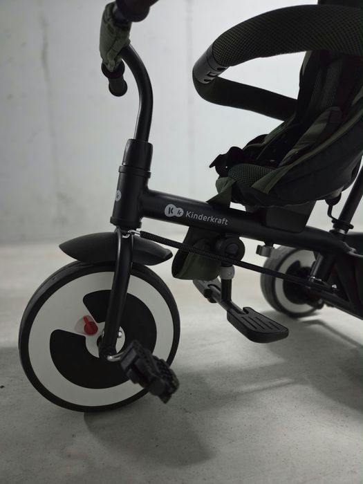 Kinderkraft Triciclo