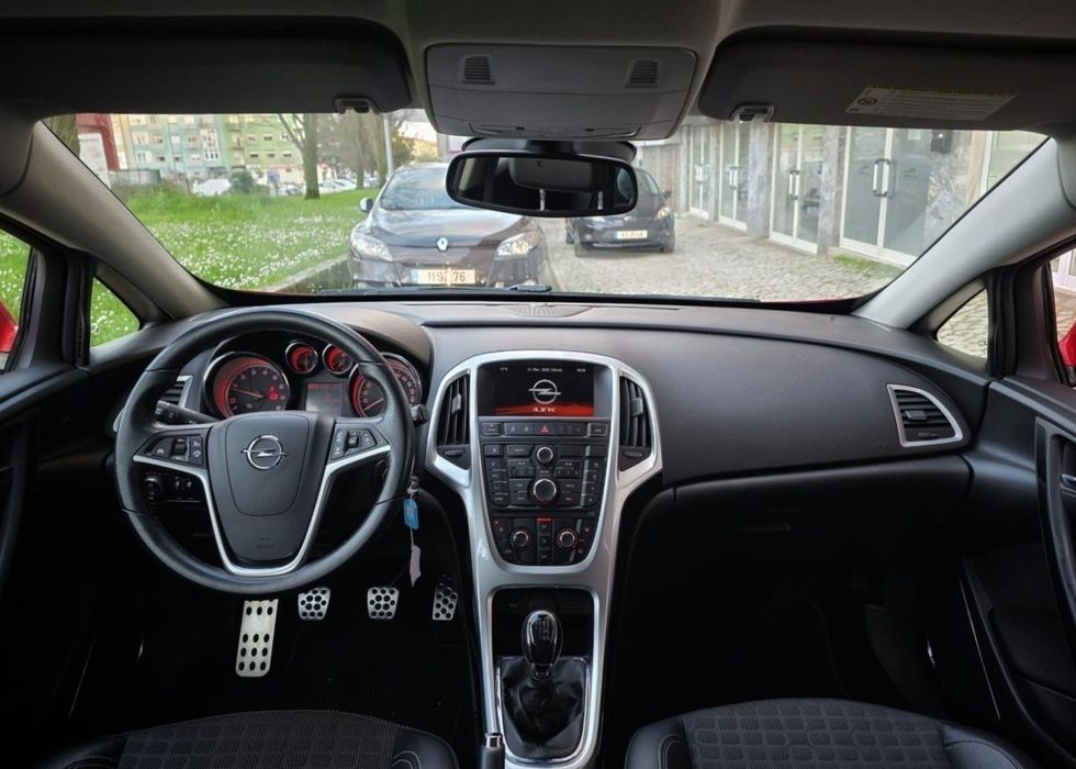Opel Astra GTC 1.6 T S/S J20
