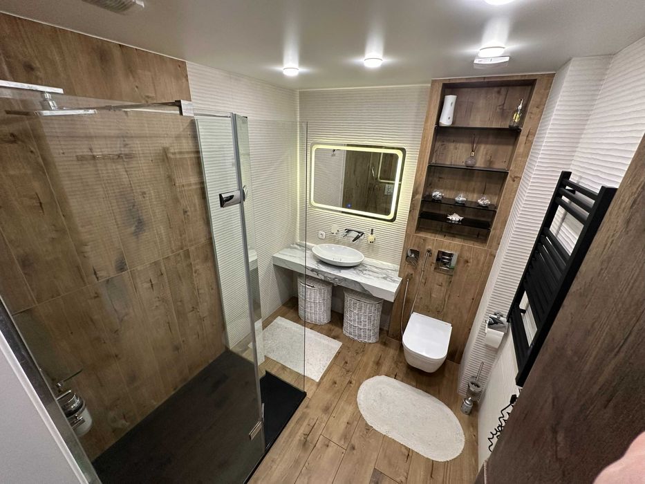 Купите классную  3-комнатную Левый берег Слобожанский!! БЕЗНАЛ - ДА!