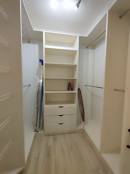 Сдам квартиру в ЖК"Сабанский"/парк Шевченко. Ланжерон. Гардеробная