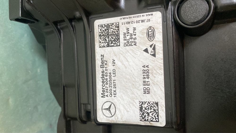 Mercedes h w 247 gla фара ліва 2021 рік led
