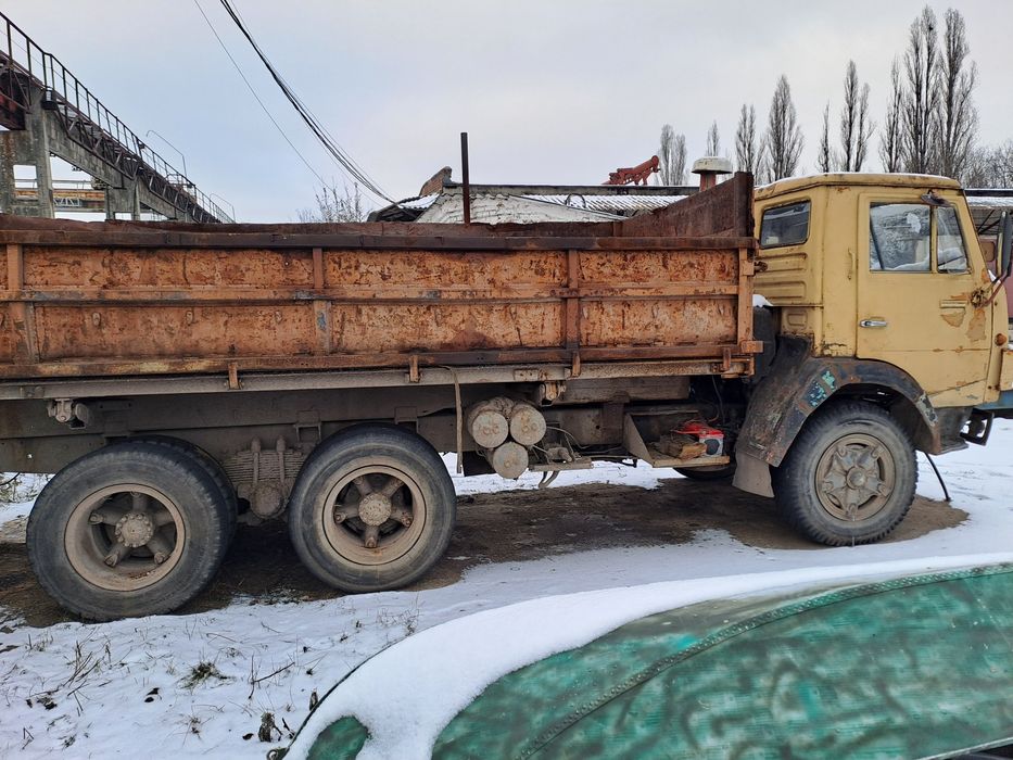 Продам камаз по запчястям