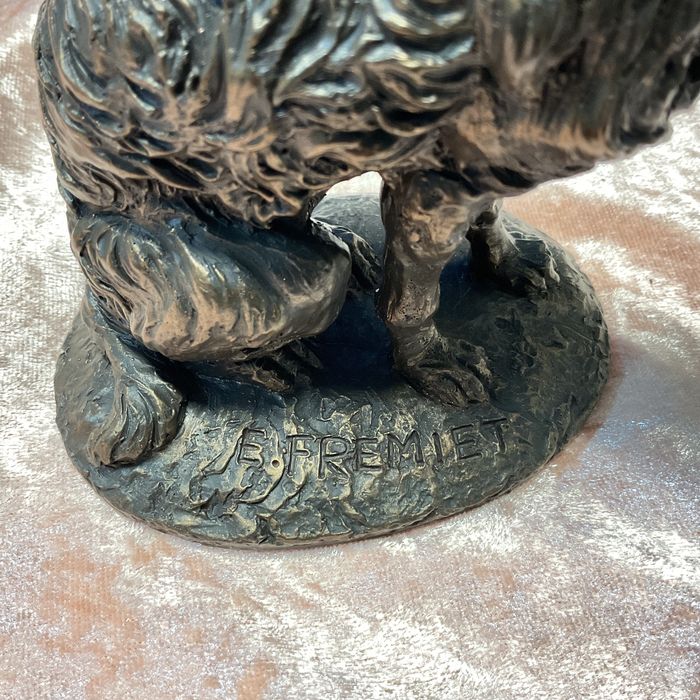 Escultura cão tamanho 13x12 cm