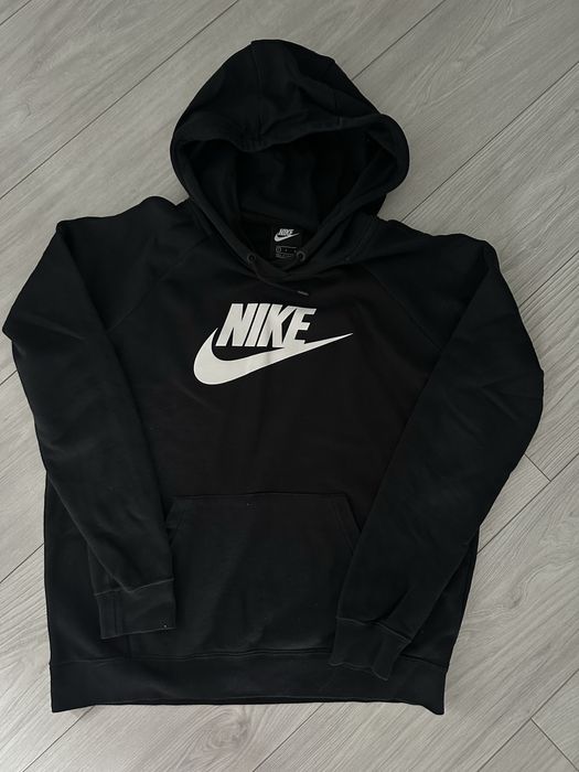 Czarna bluza Nike