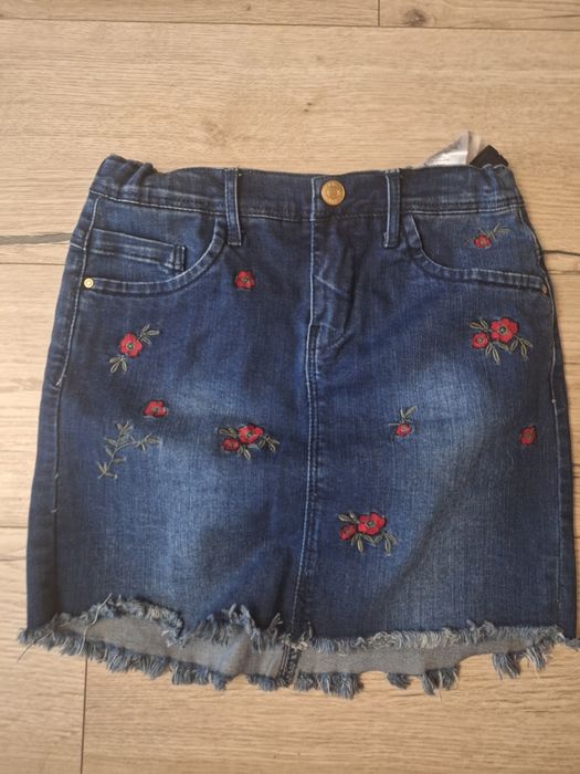 Piekna spódniczka jeans rozmiar 152