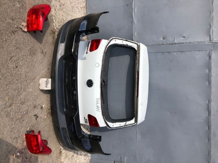 Задний фонарь фара капот Шкода Румстер Рапид Фабия Октавия Запчасти