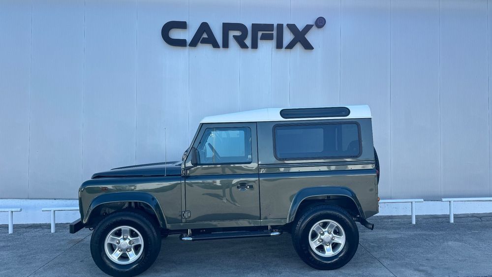 Land Rover Defender 90 SW 2.5 Td5 SE foto 3