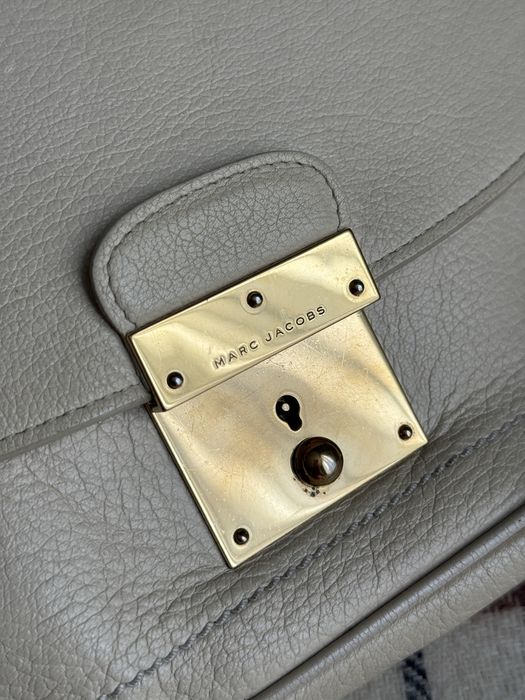 Marc Jacobs бежева шкіряна сумка кросбоді оригінал