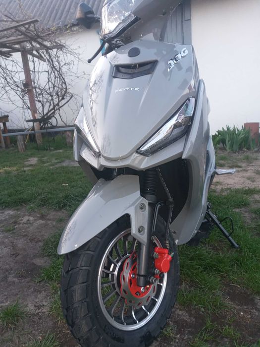 Продам скутер Forte