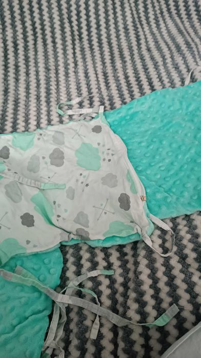 Бортики в ліжечко