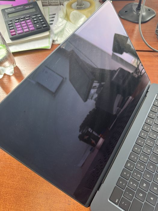 Macbook air M4 256gb 16 озу