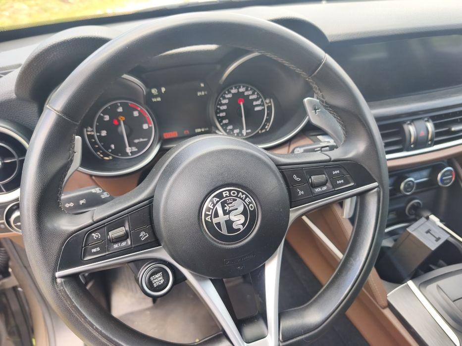 Vendo Alfa Romeu Stelvio 2.2