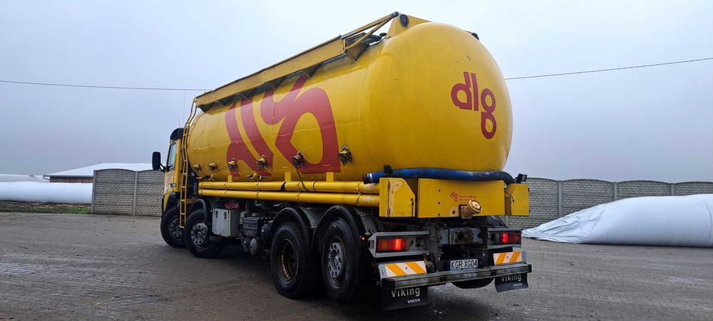 Volvo z wydmuchem do paszy