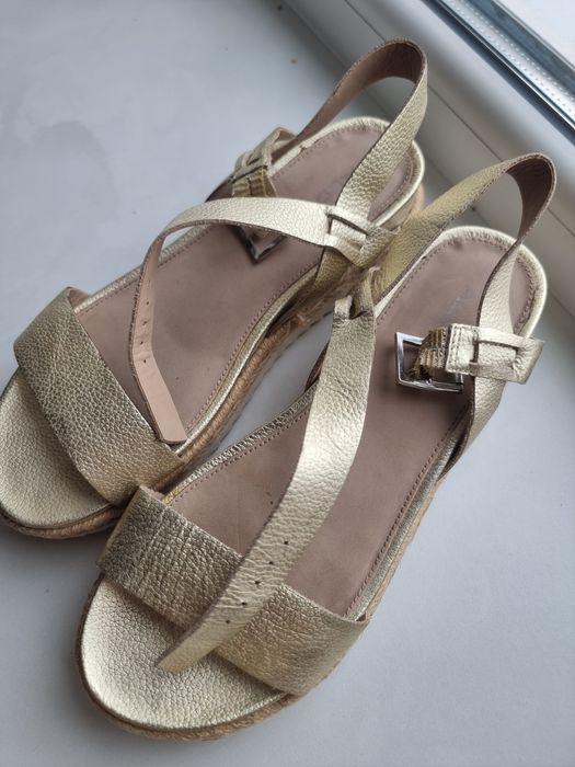 Стильні босоніжки від Aldo