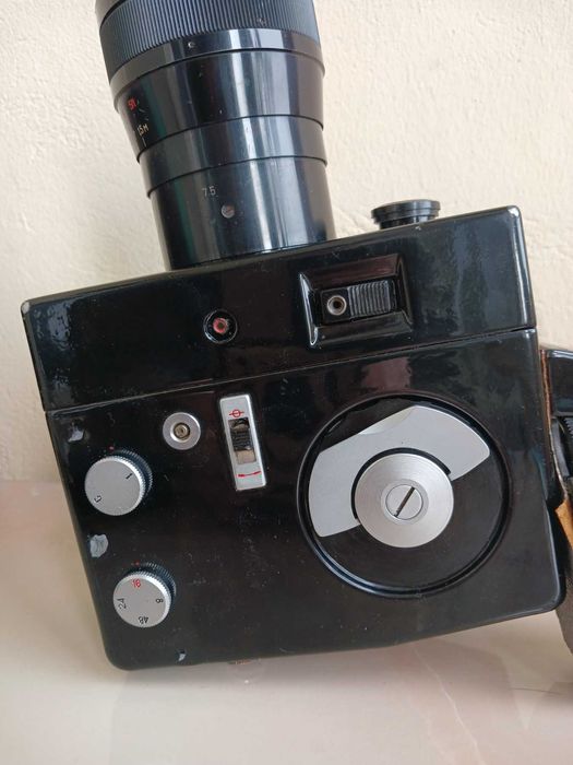 Аппарат киносъемочный Лантан ЛОМО кинокамера ссср в футляре