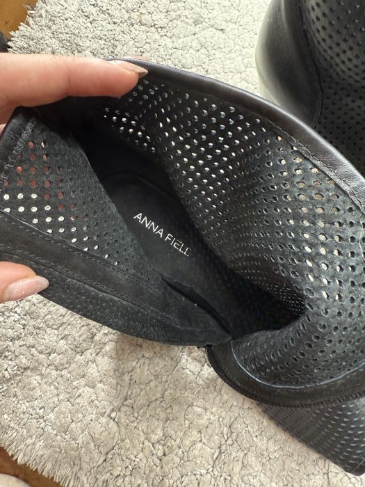 Натуральна шкіра , нові , 26 см устілка