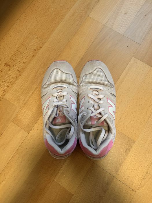 кросівки New Balance 373