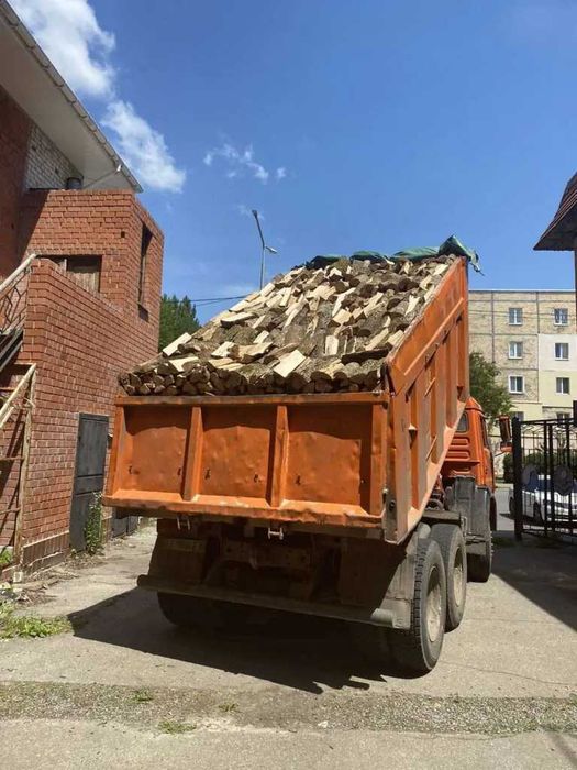Дрова для опалення різних порід до вашого дому.