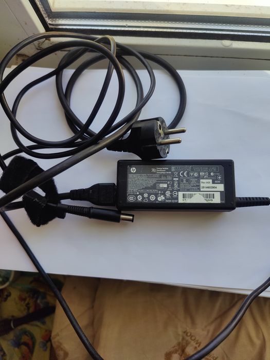 Продам зарядное устройство для ноутбука Hp