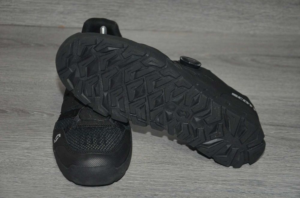 Продам кросівки Фірма SCOTT.