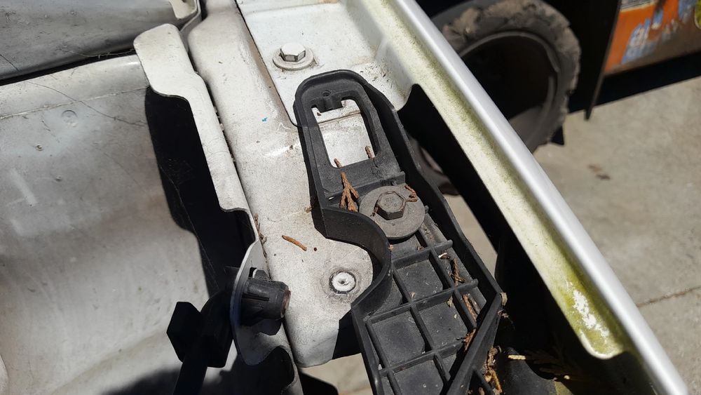 Ótica / farol esquerda CITROËN C-Elysee