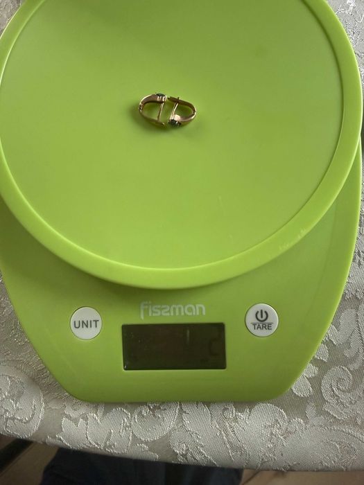 Золоті сережки з топазами для дівчинки 2,2 грам.