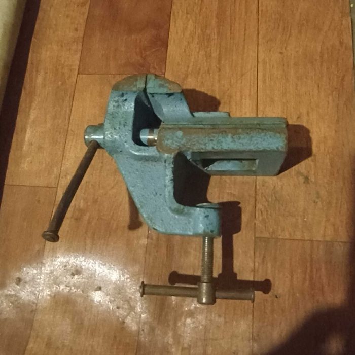 Stare solidne imadło