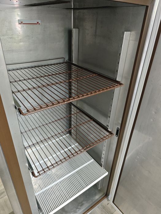 Холодильна шафа 600л Liebherr