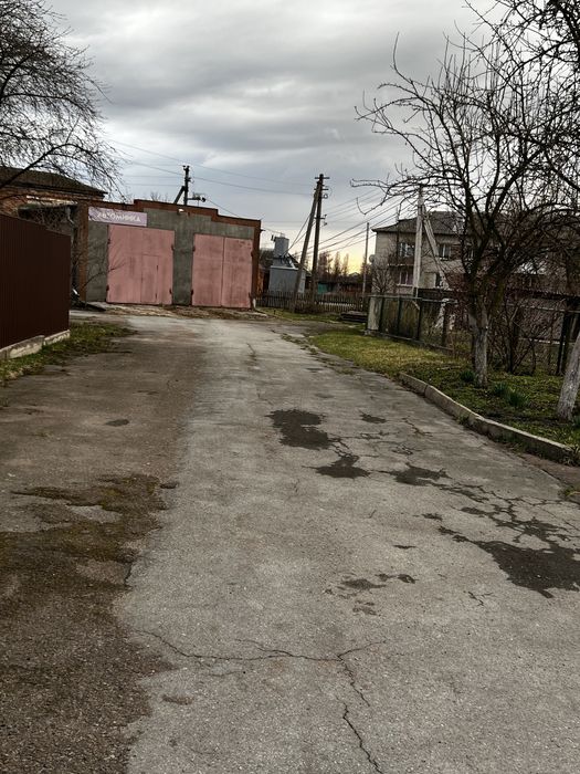 Продам Комерційну нерухомість