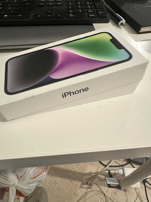 iPhone 14 128GB em garantia por mais 2 anos
